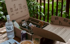 JOMO Club box